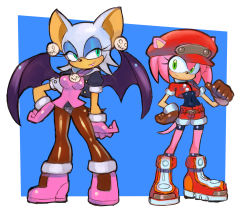 Rule 34 | 2girls, amy rose, blush, breasts, cabbie hat, cosplay, cropped jacket, dakusuta, earrings, full body, furry, furry female, gloves, green eyes, hand on own hip, hat, highres, jewelry, long hair, mega man (series), mega man legends (series), multiple girls, pantyhose, pink gloves, puffy short sleeves, puffy sleeves, red shorts, roll caskett (mega man), roll caskett (mega man) (cosplay), rouge the bat, short sleeves, shorts, simple background, smile, sonic (series), tron bonne (mega man), tron bonne (mega man) (cosplay)