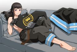 Rule 34 | 1girl, baggy pants, barefoot, baron (varon666), black gloves, black hair, black hat, black pants, breasts, couch, en&#039;en no shouboutai, feet, gloves, half-closed eyes, hat, jacket, long hair, looking at viewer, lying, maki oze, on couch, pants, pillow, plantar flexion, purple eyes, smile, solo, toes, topless, unworn hat, unworn headwear, unworn jacket, varon, witch hat