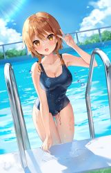 Rule 34 | 1girl, :d, bare arms, blue one-piece swimsuit, blue sky, breasts, brown hair, chain-link fence, cleavage, cloud, collarbone, commentary, day, fence, gluteal fold, highres, looking at viewer, mayo (miyusa), medium breasts, natsuki hinata, one-piece swimsuit, open mouth, outdoors, pool, pool ladder, poolside, revision, school swimsuit, sky, smile, solo, standing, swimsuit, thighs, tonari no kyuuketsuki-san, v, water, water drop, wet