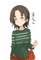 Rule 34 | 1girl, arm behind back, bag, brown eyes, brown hair, brown pants, casual, character name, closed eyes, closed mouth, commentary, facing viewer, girls und panzer, green shirt, handbag, highres, holding, long sleeves, nasunael, pants, parted bangs, sawa azusa, shirt, short hair, simple background, smile, solo, t-shirt, upper body, white background