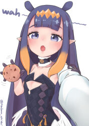 Rule 34 | 1girl, :o, bare shoulders, black dress, black gloves, blunt bangs, collarbone, cookie, dress, fang, flat chest, food, fur-trimmed collar, fur trim, gloves, grey eyes, grey hair, hair ears, hand up, headpiece, holding, holding cookie, holding food, hololive, hololive english, light blush, long hair, long sleeves, looking at viewer, low wings, multicolored hair, ninomae ina&#039;nis, ninomae ina&#039;nis (1st costume), open mouth, orange hair, outstretched arm, pointy ears, sidelocks, simple background, single sleeve, solo, straight hair, strapless, strapless dress, upper body, very long hair, virtual youtuber, white background, white sleeves, wings, zhidainabao