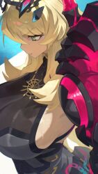 1girl armor barghest_(fate) barghest_(second_ascension)_(fate) blonde_hair breasts chain fate/grand_order fate_(series) green_eyes hata4564 highres large_breasts long_hair pauldrons profile shoulder_armor single_pauldron sweat