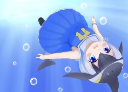 Rule 34 | 1girl, :d, air bubble, bare arms, bare shoulders, black footwear, black hair, blue dress, blue eyes, blush, bow, bubble, cetacean tail, collarbone, commentary request, common dolphin (kemono friends), day, dress, fins, fish tail, frilled dress, frills, highres, kemono friends, looking at viewer, multicolored hair, open mouth, outdoors, sailor collar, sailor dress, shin01571, shoes, silver hair, sleeveless, sleeveless dress, smile, solo, tail, teeth, two-tone hair, underwater, upper teeth only, upside-down, water, white sailor collar, yellow bow