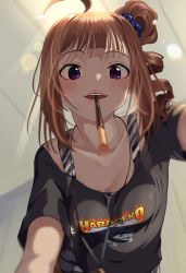 Rule 34 | 1girl, ahoge, black shirt, blue scrunchie, blurry, blurry background, bokeh, brown hair, clothes writing, commentary, depth of field, drill hair, food, food in mouth, from below, hair ornament, hair scrunchie, idolmaster, idolmaster million live!, incoming food, jewelry, kamille (vcx68), looking at viewer, medium hair, necklace, open mouth, pocky, pocky kiss, print shirt, purple eyes, scrunchie, shared food, shirt, shirt straps, short sleeves, side drill, side ponytail, smile, solo, t-shirt, yokoyama nao