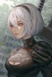 Rule 34 | 1girl, black dress, black hairband, blue eyes, breasts, cleavage, cleavage cutout, clothing cutout, dress, feather-trimmed sleeves, grin, hair between eyes, hairband, juliet sleeves, katana, long sleeves, looking at viewer, medium breasts, mole, mole under mouth, nier (series), nier:automata, outdoors, puffy sleeves, short hair, silver hair, smile, sword, sword behind back, weapon, 2b (nier:automata), yueko (jiayue wu)