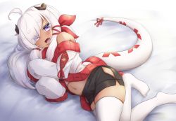 Rule 34 | 1girl, :d, ahoge, bare shoulders, bed sheet, black shorts, blush, bow, dark-skinned female, dark skin, dot nose, eyes visible through hair, fang, hair bow, haira (klaius), highres, horns, jacket, klaius, lizard tail, long sleeves, looking at viewer, lying, midriff, navel, no shoes, on bed, on side, open mouth, original, red bow, ribbon, short shorts, shorts, skin fang, sleeves past fingers, sleeves past wrists, smile, solo, tail, tail ornament, tail ribbon, thighhighs, white hair, white jacket, white thighhighs