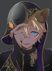 Rule 34 | 1boy, absurdres, animal ears, blonde hair, blue eyes, bridal gauntlets, fangs, gem, grey background, hand on own face, hand up, highres, hood, hood up, hyena boy, hyena ears, looking at viewer, male focus, ruggie bucchi, scar, scar on face, short hair, smile, solo, sorami, straight-on, twisted wonderland, upper body