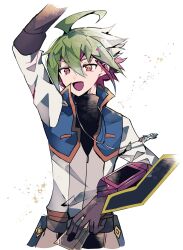 Rule 34 | 1boy, absurdres, ahoge, brown gloves, card, cosplay, duel disk, gloves, green hair, highres, holding, holding card, jacket, jewelry, male focus, open mouth, pendant, red hair, sakaki yuya, short hair, simple background, smile, solo, tasutekete, trading card, white background, white jacket, yu-gi-oh!, yu-gi-oh! arc-v, zarc, zarc (cosplay)