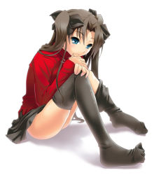 Rule 34 | 00s, 1girl, black hair, black thighhighs, blue eyes, fate/stay night, fate (series), feet, hand on own knee, long legs, loose thighhigh, nilitsu, no shoes, shadow, simple background, sitting, skirt, solo, thighhighs, tohsaka rin, white background, zettai ryouiki