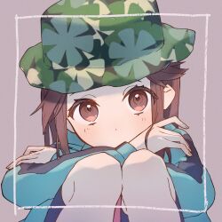 Rule 34 | 1girl, blush, brown eyes, brown hair, camouflage, camouflage headwear, commentary request, creatures (company), crossed arms, eyelashes, framed, game freak, green headwear, green jacket, grey background, hair flaps, highres, jacket, leaf (pokemon), leaf (sygna suit) (pokemon), long hair, long sleeves, looking at viewer, nintendo, official alternate costume, pokemon, pokemon masters ex, solo, sumeragi1101