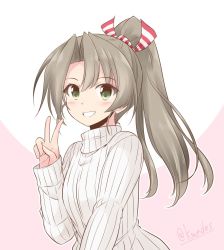 Rule 34 | 1girl, alternate costume, alternate hairstyle, commentary request, green eyes, grey hair, grin, hair ribbon, kantai collection, long hair, looking at viewer, ponytail, ribbed sweater, ribbon, shizuna kaede, smile, solo, sweater, twintails, two-tone background, upper body, white sweater, zuihou (kancolle)