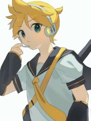 Rule 34 | 1boy, black sailor collar, black sleeves, blonde hair, blue eyes, closed mouth, commentary, detached sleeves, hand on headset, hand up, headset, instrument on back, kagamine len, looking at viewer, male focus, nagomi ( nagomi ), necktie, sailor collar, sailor shirt, shirt, short hair, short ponytail, short sleeves, simple background, solo, upper body, very short hair, vocaloid, white background, white shirt, yellow necktie