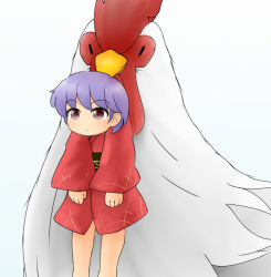 Rule 34 | 1girl, arms at sides, bird, blue background, chicken, commentary request, expressionless, japanese clothes, kimono, lifting person, light purple hair, looking away, mouth hold, no headwear, no headwear, obi, purple eyes, rooster, sash, short hair, short kimono, solo, sukuna shinmyoumaru, touhou, yukimuro