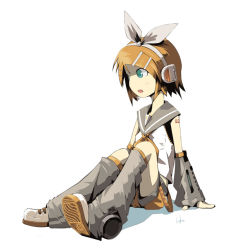 Rule 34 | 1girl, inemuri uno, kagamine rin, shorts, simple background, sitting, solo, vocaloid