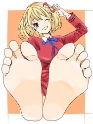 1girl barefoot blonde_hair feet foot_focus grin highres light_blush looking_at_viewer lycoris_recoil medium_hair nishikigi_chisato one_eye_closed red_eyes smile soles tira toes wink