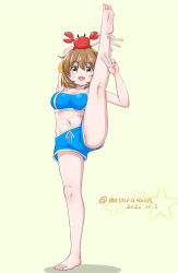 Rule 34 | 1girl, alternate costume, animal, animal on head, bandaid, bandaid on face, barefoot, blue shorts, breasts, brown eyes, brown hair, commentary request, crab, dated, kantai collection, kneepits, looking at viewer, masara (chuujou), medium breasts, oboro (kancolle), on head, one-hour drawing challenge, short hair, shorts, simple background, smile, solo, split, sports bra, standing, standing on one leg, standing split, twitter username, white background