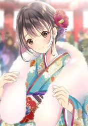 Rule 34 | 1girl, blue kimono, blurry, blurry background, blush, brown eyes, brown hair, closed mouth, commentary request, depth of field, floral print, flower, fur collar, hair flower, hair ornament, head tilt, highres, japanese clothes, kanzashi, kimono, light particles, long sleeves, looking at viewer, obi, original, print kimono, red flower, sash, short hair, sidelocks, smile, solo, ueno tomo, upper body, wide sleeves