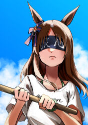 Rule 34 | 1girl, absurdres, animal ears, black blindfold, blindfold, blue bow, bow, brown hair, clothes writing, ear bow, facing viewer, gaze on me! outfit (umamusume), grass wonder (umamusume), highres, holding, holding sword, holding weapon, horse ears, horse girl, kakuteru sudachi, long hair, multicolored hair, rurouni kenshin, shirt, solo, sword, t-shirt, umamusume, uonuma usui, upper body, weapon, white shirt, wooden sword