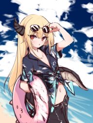 Rule 34 | 1girl, absurdres, blonde hair, dragon girl, dragon horns, dragon tail, eyewear on head, hero in heroine, highres, horns, kim ami (hero in heroine), kimhiro, looking at viewer, novelpia, red eyes, solo, sunglasses, swimsuit, tail, tube