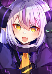 Rule 34 | 1girl, ahoge, ascot, black horns, braid, braided bangs, coat, coat dress, collar, crow (la+ darknesss), demon horns, fang, grey hair, highres, hololive, horns, la+ darknesss, la+ darknesss (1st costume), looking at viewer, metal collar, multicolored hair, open mouth, pointy ears, purple coat, purple hair, skin fang, slit pupils, smile, streaked hair, striped horns, virtual youtuber, yellow ascot, zeroyama