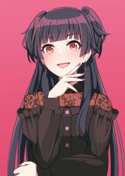 Rule 34 | 1girl, black hair, brown eyes, earrings, hand on own arm, hand on own hip, hime cut, idolmaster, idolmaster shiny colors, jewelry, mayuzumi fuyuko, ojou-sama pose, open mouth, red background, simple background, solo, two side up, yuugremusi