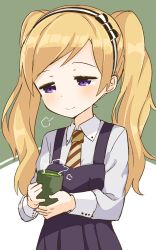 Rule 34 | 10s, 1girl, bad id, bad pixiv id, blonde hair, blush, bow, cup, diagonal stripes, emily stewart, emily stuart, green background, green tea, hair bow, hairband, highres, holding, holding cup, idolmaster, idolmaster million live!, light smile, long hair, muku (muku-coffee), necktie, purple eyes, simple background, solo, striped, tea, twintails