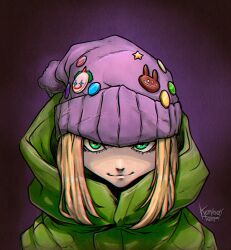 Rule 34 | 1girl, badge, beanie, blonde hair, button badge, closed mouth, coat, commentary, english commentary, eyelashes, gillian (yakusoku no neverland), green coat, green eyes, hat, highres, hood, hooded coat, kaminari taimei, purple background, purple hat, short hair, simple background, smile, solo, straight-on, upper body, yakusoku no neverland
