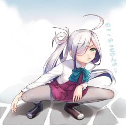 Rule 34 | 10s, 1girl, ahoge, asashimo (kancolle), gradient background, hair over one eye, highres, kantai collection, long hair, paint musume, pantyhose, ponytail, school uniform, silver hair, solo, squatting, translation request