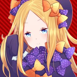Rule 34 | 1girl, abigail williams (fate), black hat, blonde hair, blue eyes, blush, bow, closed mouth, commentary request, diagonal stripes, dress, fate/grand order, fate (series), forehead, hair bow, hat, head tilt, hiroshi (jasinloki), long sleeves, looking at viewer, orange bow, parted bangs, polka dot, polka dot bow, purple bow, purple dress, red background, sleeves past wrists, smile, solo, striped, striped background
