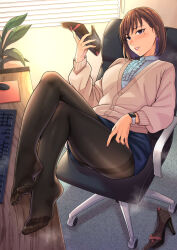 Rule 34 | 1girl, blue eyes, brown hair, chair, crossed legs, desk, feet, holding, holding shoes, keyboard (computer), light blush, looking at viewer, medium hair, office, office chair, pantyhose, parted lips, shoes, unworn shoes, steam, swivel chair, toes, window blinds