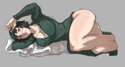 Rule 34 | ass, black hair, bottomless, breasts, cleavage, collarbone, dress, fubuki (one-punch man), fur, green dress, green eyes, imdsound, jewelry, large breasts, looking at viewer, lying, neck, on side, one-punch man, parted lips, revealing clothes, simple background, solo, thighs