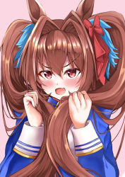 Rule 34 | 1girl, absurdres, animal ears, blue jacket, bow, brown hair, daiwa scarlet (umamusume), fang, hair between eyes, hair bow, hair intakes, hands up, highres, holding, holding hair, horse ears, jacket, long hair, long sleeves, open mouth, pink background, red bow, red eyes, setu (shining12), simple background, solo, twintails, umamusume, upper body, v-shaped eyebrows