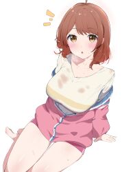 1girl :o absurdres ahoge arm_support bare_legs barefoot blush breasts breath brown_hair cardigan collarbone commentary gakuen_idolmaster gradient_hair hanami_ume highres idolmaster large_breasts looking_at_viewer mattyazuki multicolored_hair notice_lines orange_hair pink_cardigan pink_shorts short_shorts shorts sitting solo sweat sweat_stain two-tone_shirt