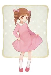 Rule 34 | 1girl, ayu (mog), bad id, bad pixiv id, blunt bangs, bow, brown eyes, brown hair, chibi maruko-chan, dot nose, dress, drill hair, full body, hair bow, jougasaki himeko, multiple hair bows, parted bangs, pink dress, revision, shoes, simple background, smile, socks, solo, standing, twin drills, white background