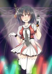 Rule 34 | 1girl, black hair, black necktie, bro (badmaiden), cosplay, cowboy shot, embarrassed, frilled skirt, frills, gloves, hair ornament, highres, kantai collection, microphone, naka (kancolle), naka (kancolle) (cosplay), necktie, pleated skirt, red eyes, remodel (kantai collection), short hair, skirt, solo, spotlight, standing, standing on one leg, thighhighs, white gloves, white skirt, white thighhighs, yamashiro (kancolle)