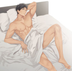 Rule 34 | 10s, 1boy, abs, bara, bed, black hair, free!, looking at viewer, male focus, muscular, nude, ookiidesunone, pectorals, solo, tagme, yamazaki sousuke, yaoi
