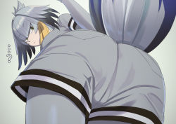 Rule 34 | ...?, 1girl, absurdres, ass, ass focus, bent over, bird tail, commentary request, from behind, green eyes, grey background, grey hair, grey shirt, grey shorts, head wings, highres, kemono friends, looking at viewer, looking back, paid reward available, pantyhose, shirt, shoebill (kemono friends), shorts, simple background, solo, tail, takami masahiro, wings