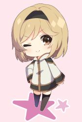 Rule 34 | 1girl, ;), black hairband, blonde hair, brown eyes, chibi, commentary request, djeeta (granblue fantasy), full body, granblue fantasy, hairband, hand on own hip, jacket, long sleeves, looking at viewer, nameneko (124), one eye closed, pink background, short hair, smile, solo, standing, star (symbol), v-shaped eyebrows
