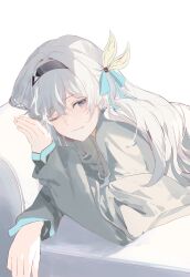 Rule 34 | 1girl, absurdres, black hairband, black shirt, bow, closed mouth, couch, firefly (honkai: star rail), grey hair, hair bow, hair intakes, hair ribbon, hairband, highres, honkai: star rail, honkai (series), jenmin12, long hair, long sleeves, looking at viewer, lying, on stomach, one eye closed, purple eyes, ribbon, shirt, smile, upper body