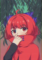 Rule 34 | 1girl, absurdres, ahoge, blue bow, bow, cloak, collar tug, commentary request, covered mouth, double dealing character, gradient background, hair bow, high collar, highres, leaf, long sleeves, looking at viewer, punidayo, red cloak, red eyes, red hair, sekibanki, short hair, solo, touhou, upper body