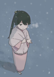 Rule 34 | 1girl, black eyes, black hair, breath, commentary request, full body, grey scarf, high ponytail, houshou (kancolle), kantai collection, mihama machi, pink robe, ponytail, robe, sandals, scarf, smile, snowing, socks, solo, white socks