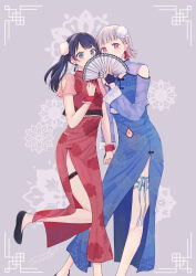 2girls alternate_costume alternate_hairstyle black_shoes blue_dress blue_eyes blue_ribbon china_dress chinese_clothes cleavage_cutout clothing_cutout colored_inner_hair commentary_request diagonal_bangs double_bun dress earclip earrings feet_out_of_frame flats flipped_hair folding_fan foot_out_of_frame grey_background grey_hair hair_bun hand_fan highres holding holding_fan jewelry leg_ribbon leg_up link!_like!_love_live! long_dress long_hair love_live! multicolored_hair multiple_girls murano_sayaka navel navel_cutout pink_eyes red_dress red_hair ribbon short_hair short_sleeves shoulder_cutout side_slit streaked_hair suito thigh_ribbon thigh_strap twintails virtual_youtuber yugiri_tsuzuri