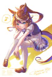 Rule 34 | 1girl, animal ears, artist name, black footwear, blue eyes, blue neckerchief, blush, brown hair, closed mouth, commentary, dated, deviantart username, dress, drink, full body, hand on own cheek, hand on own face, highres, holding, holding drink, horse ears, horse girl, horse tail, instagram username, looking at viewer, multicolored hair, musical note, neckerchief, pixiv id, pleated dress, ponytail, puffy short sleeves, puffy sleeves, purple vest, sailor collar, shoes, short sleeves, sidelocks, signature, smile, solo, spoken musical note, streaked hair, tail, thighhighs, tokai teio (umamusume), tumblr username, twitter username, umamusume, uniform, vest, white dress, white hair, white sailor collar, white thighhighs, y kuroki