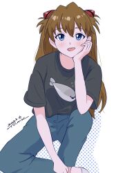 Rule 34 | 1girl, 2023, absurdres, blue eyes, blush, breasts, brown hair, dated, highres, long hair, looking at viewer, meme, neon genesis evangelion, open mouth, pants, print shirt, sacabambaspis, shirt, simple background, sitting, small breasts, solo, souryuu asuka langley, tsunemoku, two side up