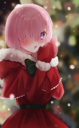 Rule 34 | 1girl, alternate costume, blurry, blurry background, blush, bow, bowtie, cape, capelet, christmas, christmas tree, dress, fate/grand order, fate (series), fur-trimmed cape, fur-trimmed gloves, fur-trimmed sleeves, fur trim, gloves, green bow, green bowtie, hair over one eye, harukappa, highres, hood, hood down, hooded capelet, long sleeves, mash kyrielight, mittens, pink hair, purple eyes, red cape, red dress, red gloves, short hair, snowing, solo, standing, winter