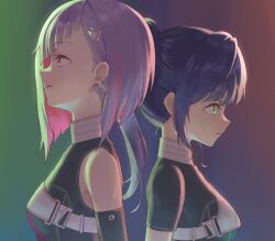 2girls absurdres back-to-back black_shirt bob_cut breasts colored_inner_hair commentary deepness_(love_live!) diagonal_bangs gradient_background green_background green_eyes grey_hair high_ponytail highres inverted_bob link!_like!_love_live! long_hair love_live! medium_breasts multicolored_hair multiple_girls official_alternate_costume official_alternate_hairstyle orange_background otomune_kozue parted_lips pink_eyes pink_hair ponytail profile purple_hair shirt short_hair short_sleeves shrug_(clothing) sidelocks sideways_mouth single_bare_shoulder streaked_hair sunkeun upper_body virtual_youtuber white_shrug yugiri_tsuzuri