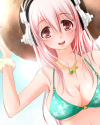 Rule 34 | 1girl, bikini, blush, breasts, cleavage, female focus, gradient background, hat, headphones, hotbuggy, large breasts, long hair, looking at viewer, nitroplus, pink hair, red eyes, smile, solo, straw hat, sun hat, super sonico, swimsuit