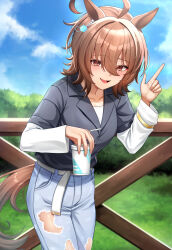 Rule 34 | 1girl, against fence, agnes tachyon (umamusume), ahoge, animal ears, black shirt, blue sky, blurry, blurry background, bracelet, brown hair, chemical structure, cloud, cloudy sky, collarbone, collared shirt, commentary request, cowboy shot, cup, denim, disposable cup, drinking straw, earrings, fence, grass, hair between eyes, highres, holding, holding cup, horse ears, horse girl, horse tail, jeans, jewelry, long sleeves, looking at viewer, mixed-language commentary, motsushi, official alternate costume, open mouth, outdoors, pants, pointing, pointing up, red eyes, shirt, short hair, single earring, sky, smile, solo, tail, torn clothes, torn jeans, torn pants, umamusume, white shirt