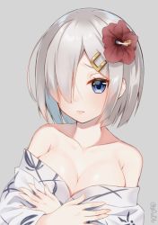 Rule 34 | 10s, 1girl, blue eyes, blush, breast hold, breasts, cleavage, collarbone, crossed arms, female focus, flower, grey background, hair flower, hair ornament, hair over one eye, hairclip, hamakaze (kancolle), hibiscus, japanese clothes, kantai collection, kimono, large breasts, lips, looking at viewer, off shoulder, print kimono, short hair, silver hair, simple background, solo, twitter username, undressing, upper body, you06