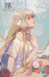Rule 34 | 1girl, absurdres, android, artist name, atashi (chobits), bare shoulders, blonde hair, blurry, blurry background, building, chii, chobits, commentary, english commentary, feet out of frame, flower, from side, fuwaffy, green eyes, hair tubes, hand up, highres, lips, long hair, looking away, looking up, parted lips, profile, red flower, red rose, robot ears, rose, shirt, short sleeves, sidelocks, sitting, solo, star (symbol), stuffed animal, stuffed rabbit, stuffed toy, t-shirt, tree, white shirt